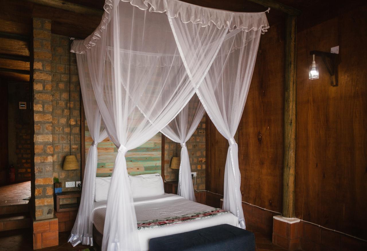 Buvi Lodge Limited Entebbe Exteriör bild